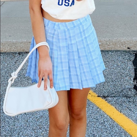 Dresses & Skirts - Mini skirt